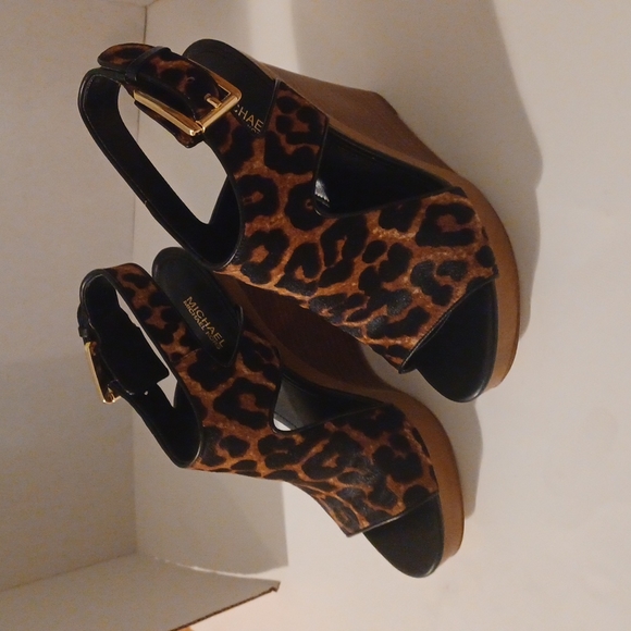 MICHAEL Michael Kors Leopard Wedges - Picture 2 of 4